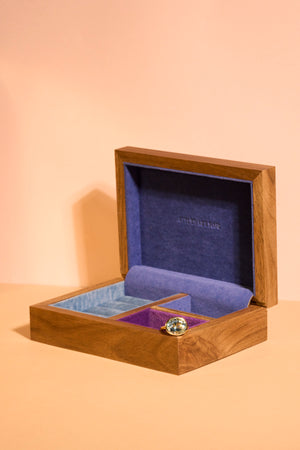 La Petite Bonbonnière - Blue