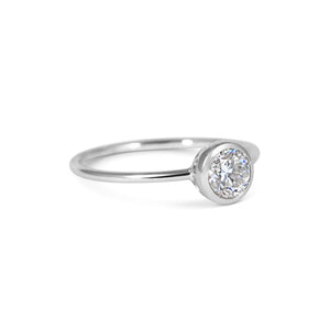 L'Intemporelle - Diamond 0.70ct / 18k Gold