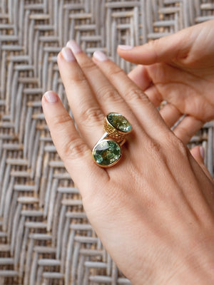 La Dentelière - 9,75cts Green Tourmaline